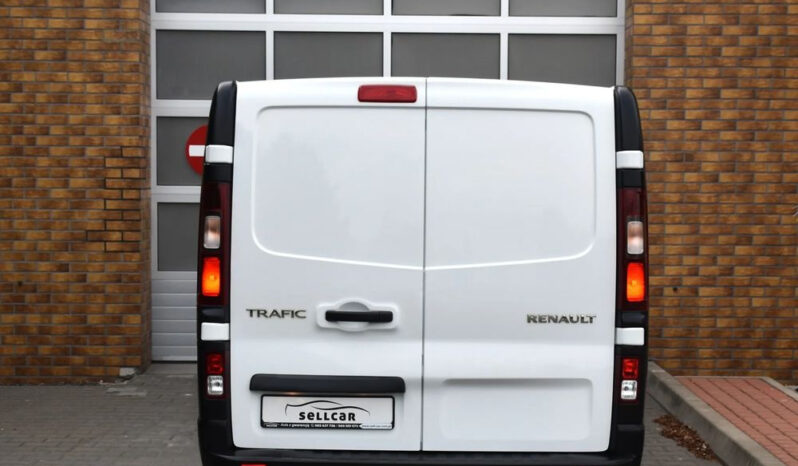 Renault Trafic | FWD (przód) | Manualna | 95 KM | Biały full