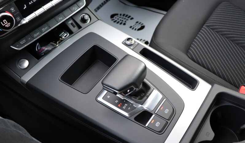 Audi Q5 | 2022 | 204 KM | 1968cm3 | Czarny full