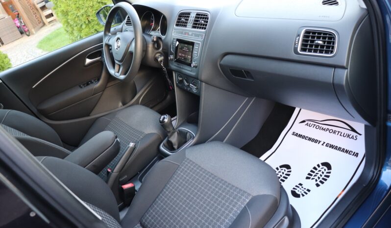 Volkswagen Polo | 2014 | 75 KM | 999cm3 | Niebieski full
