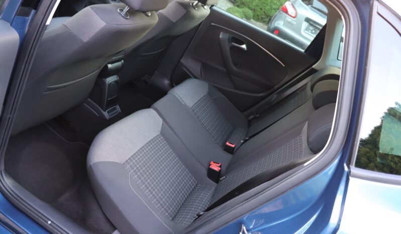 Volkswagen Polo | 2014 | 75 KM | 999cm3 | Niebieski full
