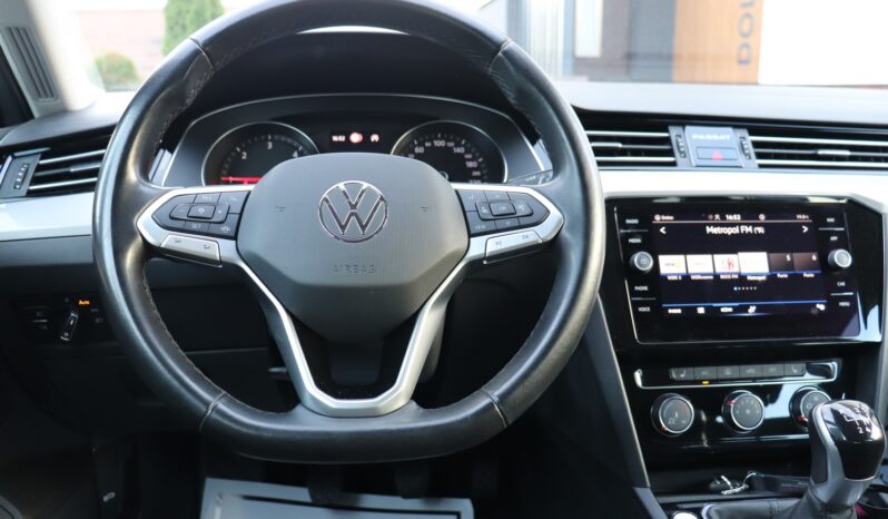 Volkswagen Passat Variant | 2022 | 150 KM | 1968cm3 | Szary full