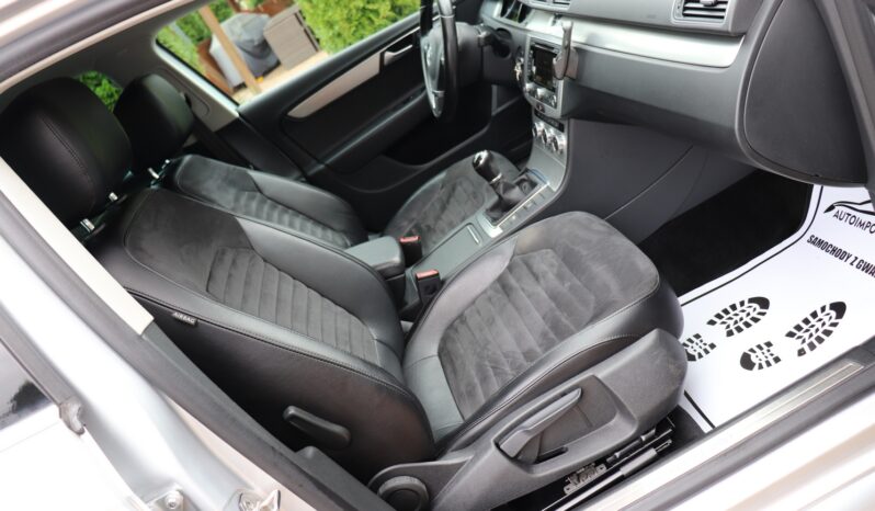 Volkswagen Passat Variant | 2014 | 140 KM | 1968cm3 | Srebrny full