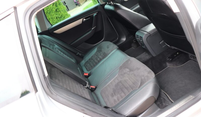 Volkswagen Passat Variant | 2014 | 140 KM | 1968cm3 | Srebrny full