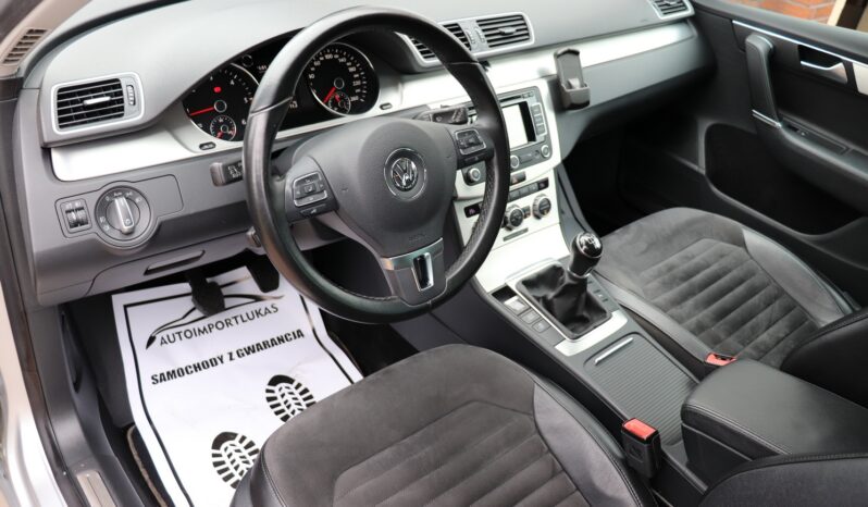 Volkswagen Passat Variant | 2014 | 140 KM | 1968cm3 | Srebrny full