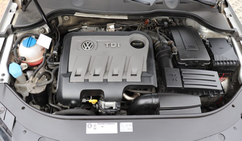 Volkswagen Passat Variant | 2014 | 140 KM | 1968cm3 | Srebrny full