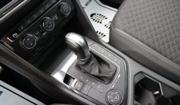 Volkswagen Tiguan | 2018 | 180 KM | 1984cm3 | Czarny full