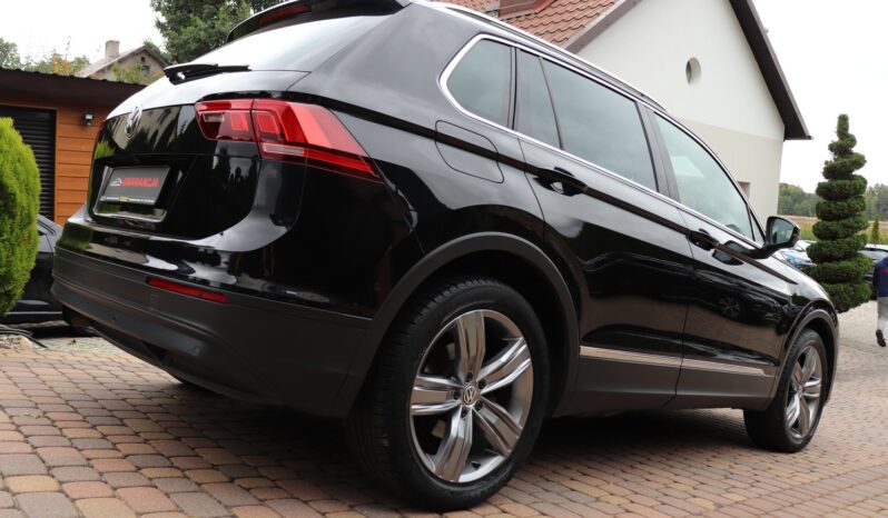 Volkswagen Tiguan | 2018 | 180 KM | 1984cm3 | Czarny full