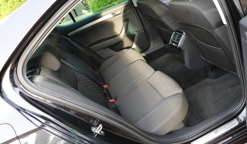 Skoda Superb | 2017 | 150 KM | 1968cm3 | Czarny full