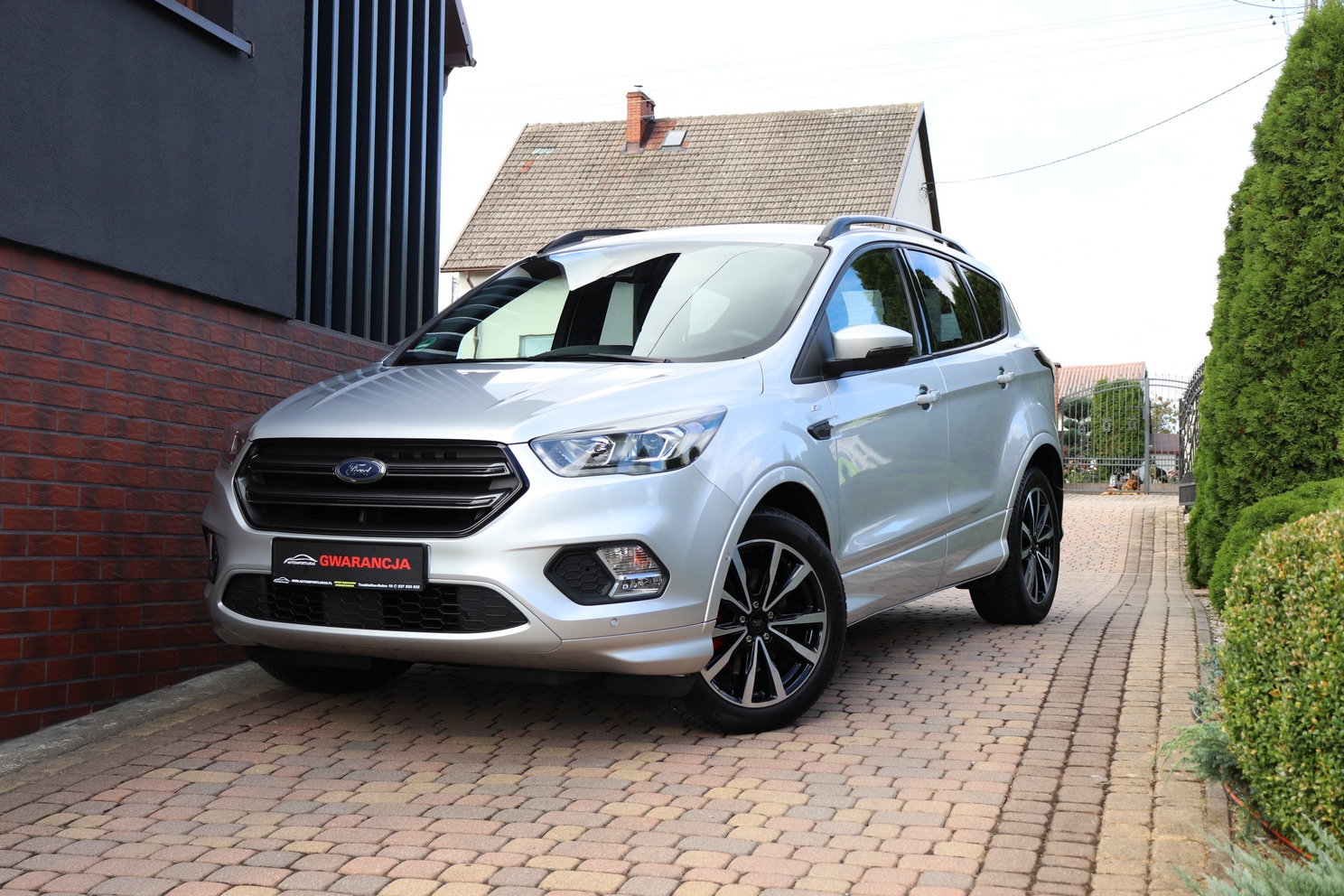 Ford Kuga | 2017 | 150 Km | 1997Cm3 | Srebrny