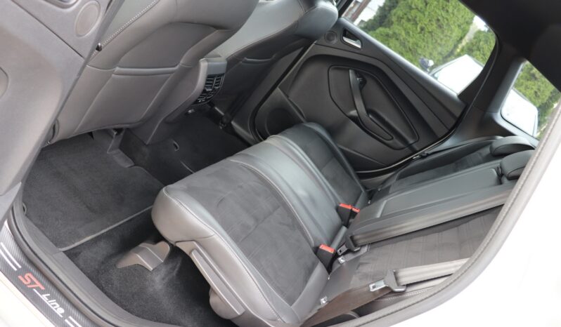 Ford Kuga | 2017 | 150 KM | 1997cm3 | Srebrny full