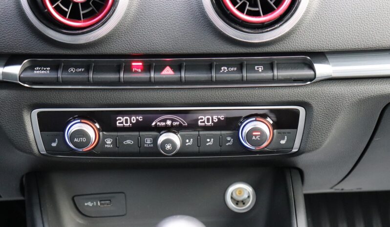 Audi A3 Limousine | 2016 | 150 KM | 1395cm3 | Niebieski full