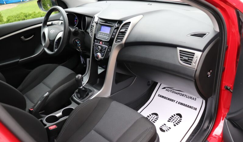 Hyundai i30 | 2015 | 101 KM | 1368cm3 | Czerwony full