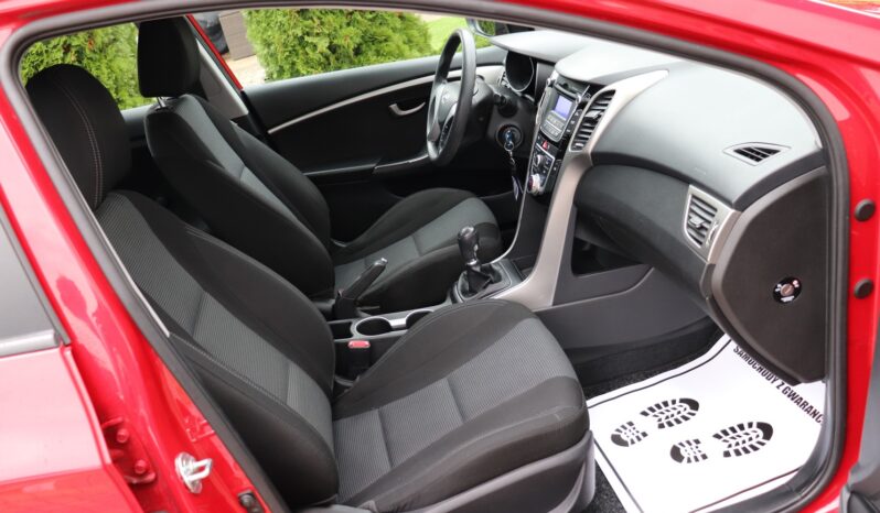 Hyundai i30 | 2015 | 101 KM | 1368cm3 | Czerwony full