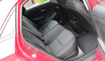 Hyundai i30 | 2015 | 101 KM | 1368cm3 | Czerwony full