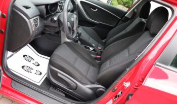 Hyundai i30 | 2015 | 101 KM | 1368cm3 | Czerwony full