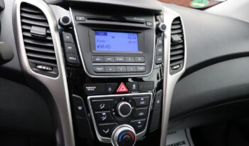 Hyundai i30 | 2015 | 101 KM | 1368cm3 | Czerwony full