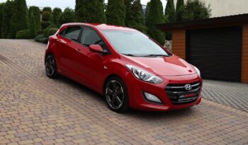 Hyundai i30 | 2015 | 101 KM | 1368cm3 | Czerwony full