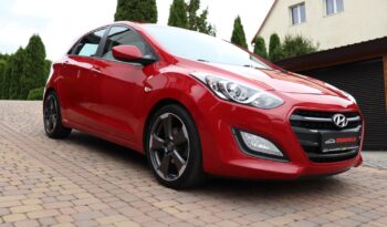 Hyundai i30 | 2015 | 101 KM | 1368cm3 | Czerwony full