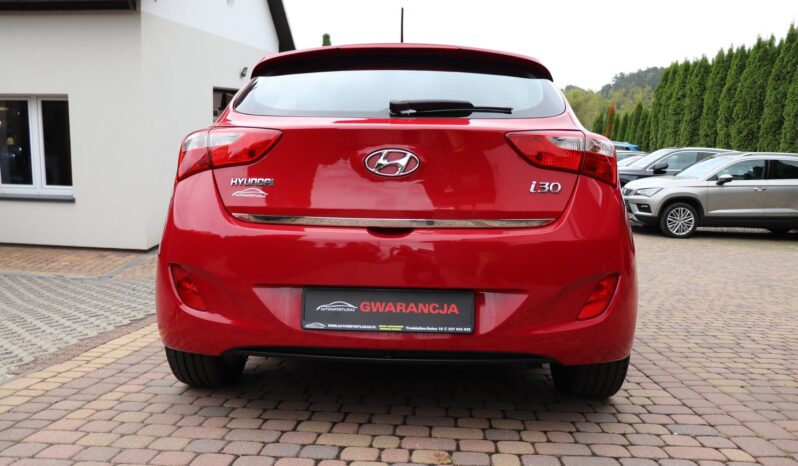 Hyundai i30 | 2015 | 101 KM | 1368cm3 | Czerwony full
