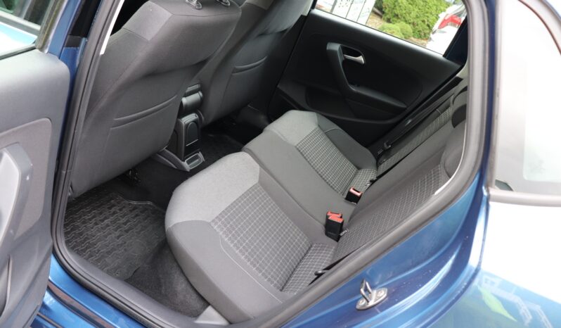 Volkswagen Polo | 2017 | 75 KM | 999cm3 | Niebieski full