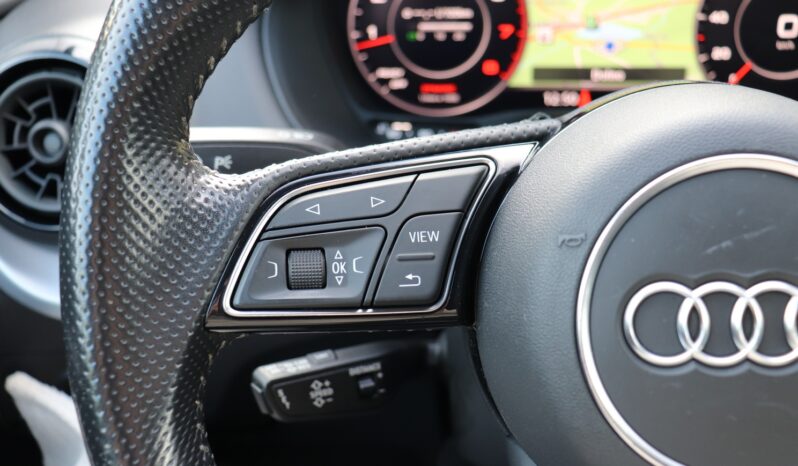 Audi Q2 | 2018 | 150 KM | 1395cm3 | Czarny full