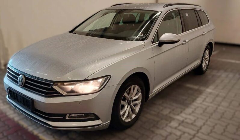Volkswagen Passat Variant | 2015 | 150 Km | 1968Cm3 | Srebrny
