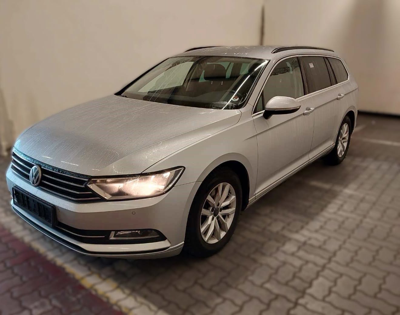 Volkswagen Passat Variant | 2015 | 150 Km | 1968Cm3 | Srebrny