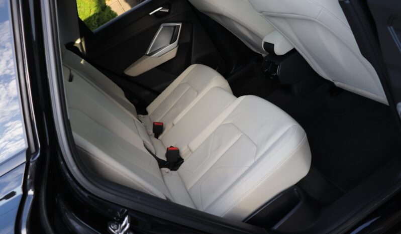 Audi Q3 | 2021 | 150 KM | 1968cm3 | Czarny full