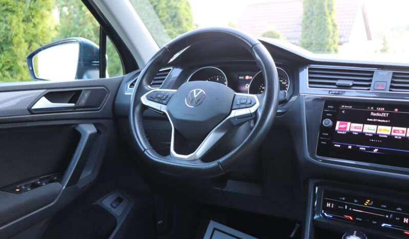 Volkswagen Tiguan | 2022 | 150 KM | 1968cm3 | Niebieski full