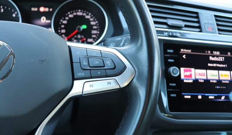 Volkswagen Tiguan | 2022 | 150 KM | 1968cm3 | Niebieski full