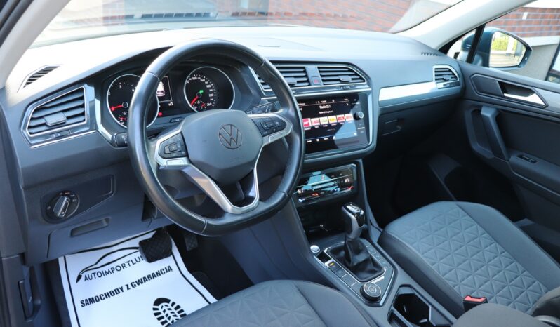 Volkswagen Tiguan | 2022 | 150 KM | 1968cm3 | Niebieski full
