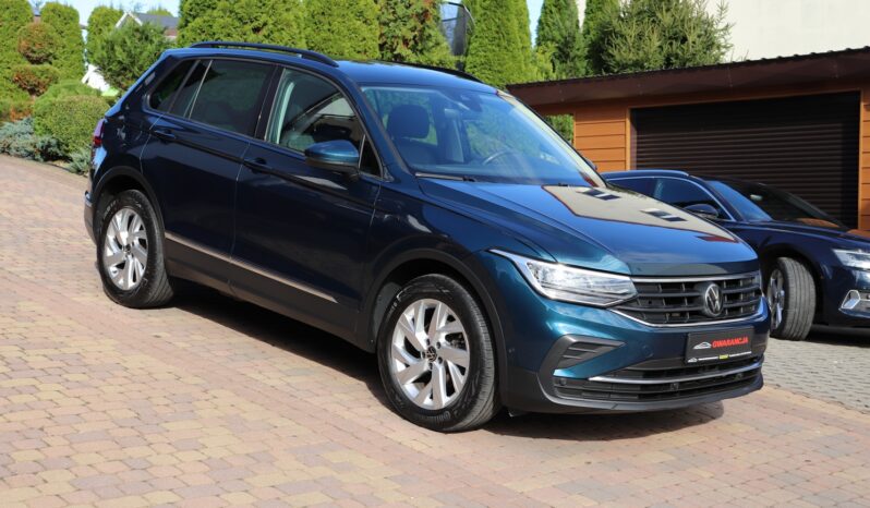 Volkswagen Tiguan | 2022 | 150 KM | 1968cm3 | Niebieski full