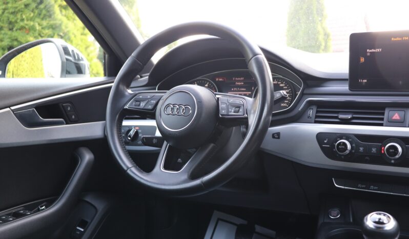 Audi A4 Avant | 2015 | 150 KM | 1968cm3 | Czarny full
