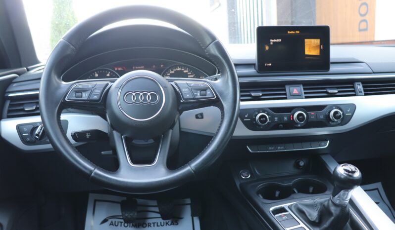 Audi A4 Avant | 2015 | 150 KM | 1968cm3 | Czarny full