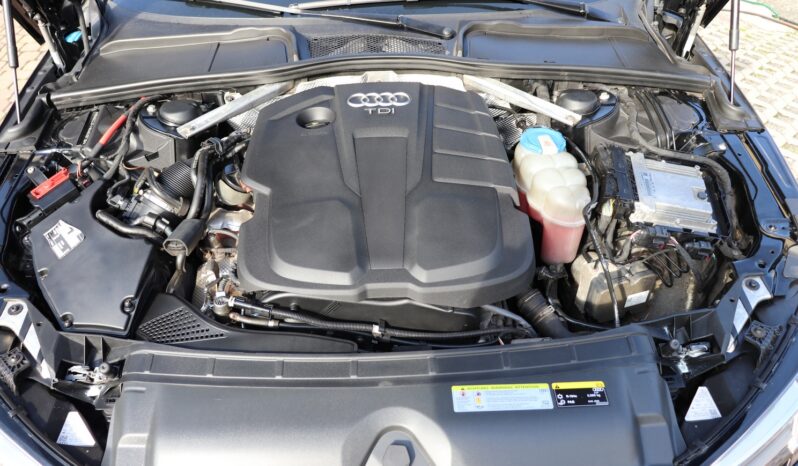 Audi A4 Avant | 2015 | 150 KM | 1968cm3 | Czarny full