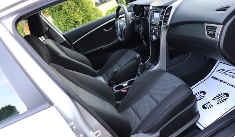 Hyundai i30 | 2014 | 110 KM | 1582cm3 | Srebrny full