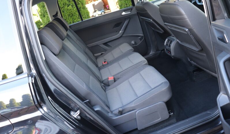 Volkswagen Touran | 2018 | 150 KM | 1395cm3 | Czarny full
