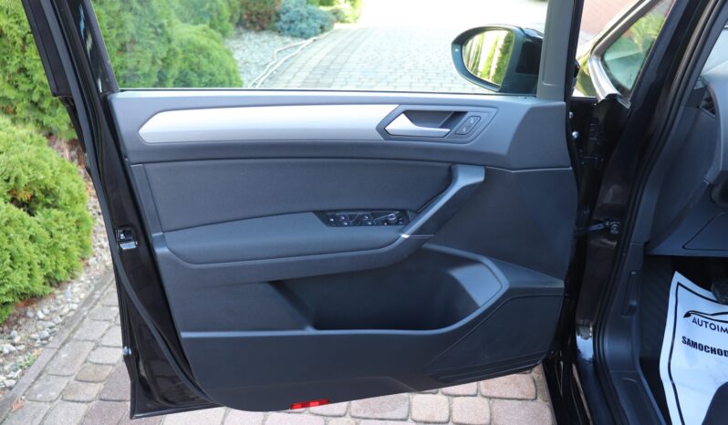 Volkswagen Touran | 2018 | 150 KM | 1395cm3 | Czarny full