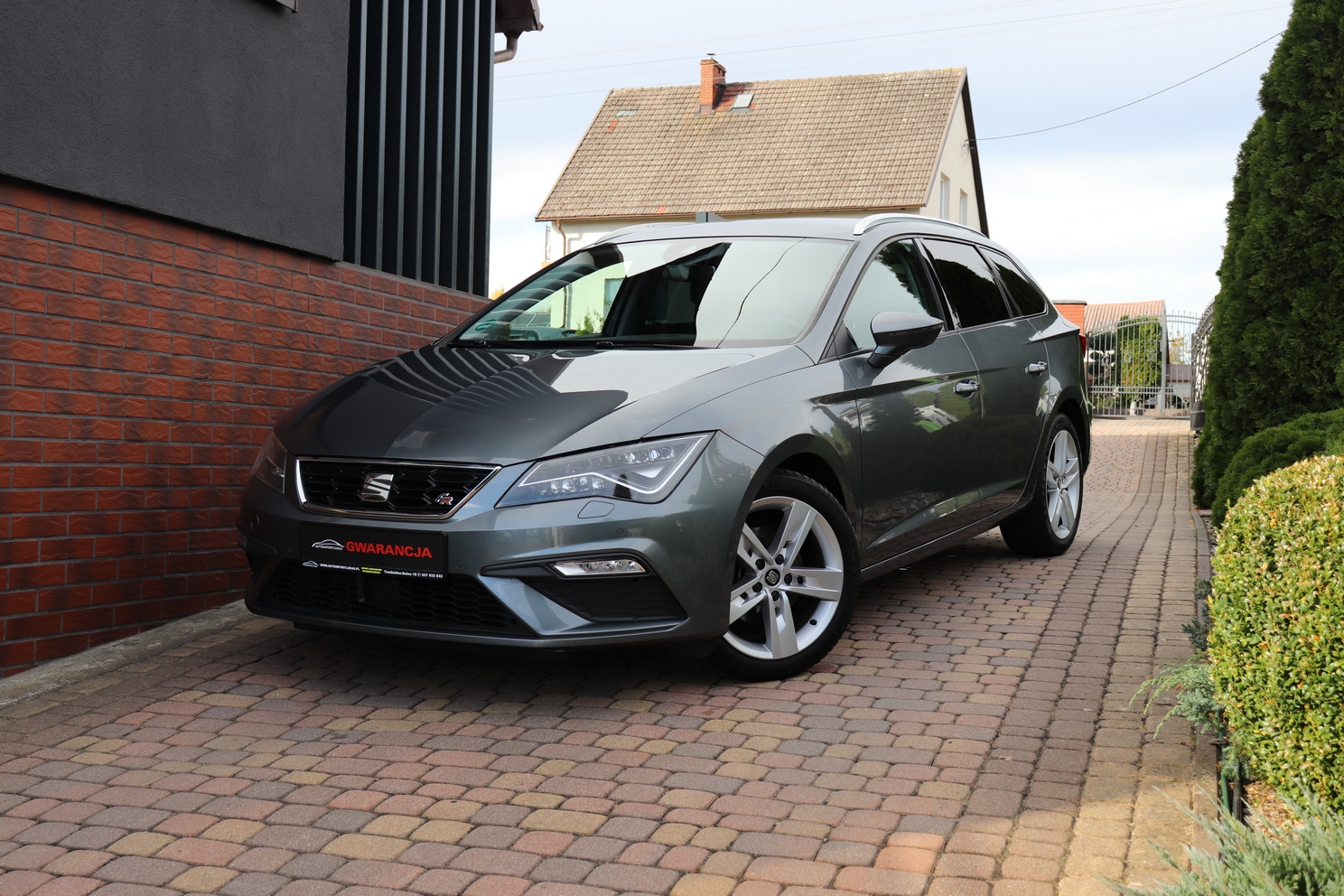 Seat Leon | 2018 | 125 Km | 1395Cm3 | Szary