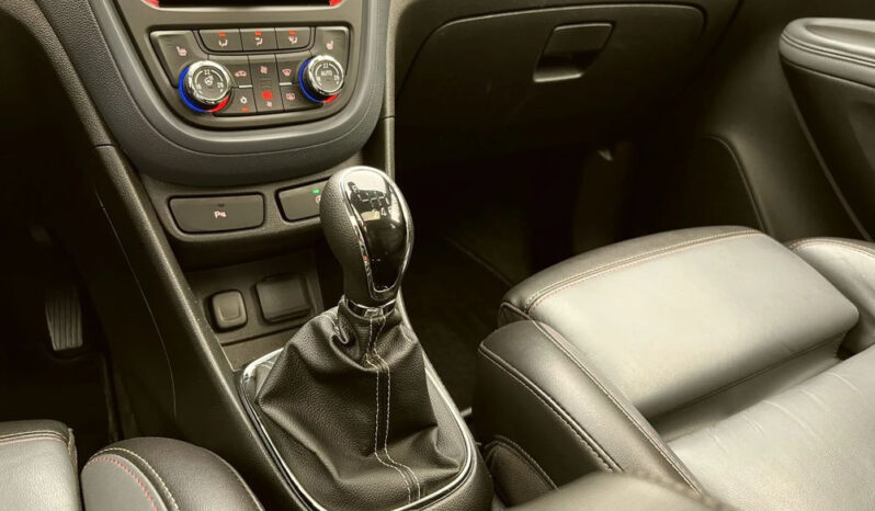 Opel Mokka | FWD (przód) | Manualna | 140 KM | Czarny full