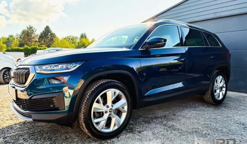 Skoda Kodiaq | FWD (przód) | Automatyczna | 150 KM | Granatowy full