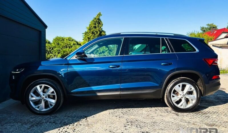 Skoda Kodiaq | FWD (przód) | Automatyczna | 150 KM | Granatowy full