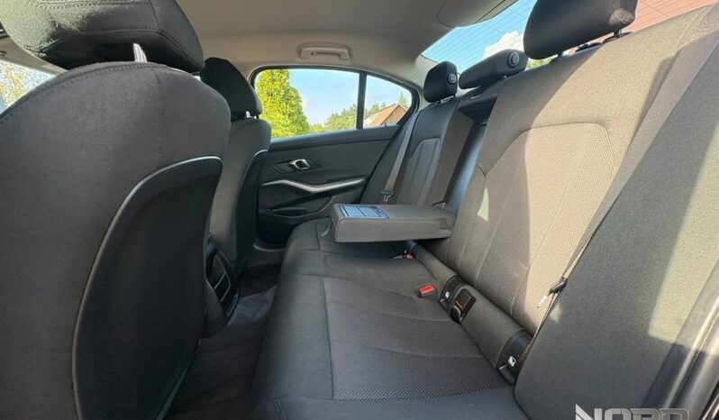 BMW Seria 3 | RWD (tył) | Automatyczna | 190 KM | Czarny full