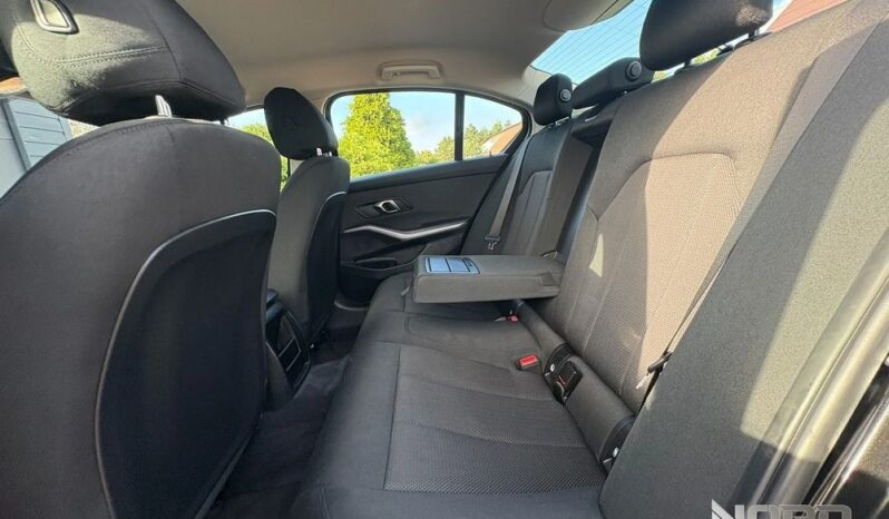 BMW Seria 3 | RWD (tył) | Automatyczna | 190 KM | Czarny full