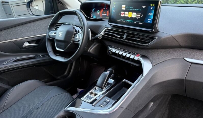 Peugeot 3008 | FWD (przód) | Automatyczna | 225 KM | Niebieski full