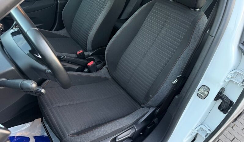 Peugeot 2008 | FWD (przód) | Manualna | 110 KM | Biały full