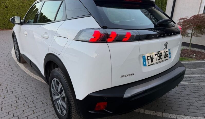 Peugeot 2008 | FWD (przód) | Manualna | 110 KM | Biały full