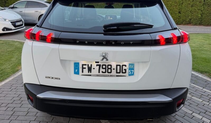 Peugeot 2008 | FWD (przód) | Manualna | 110 KM | Biały full