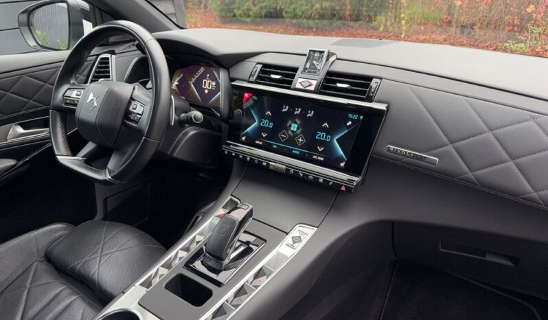 DS Automobiles DS 7 Crossback | 4×4 (doł. automatycznie) | Automatyczna | 300 KM | Biały full