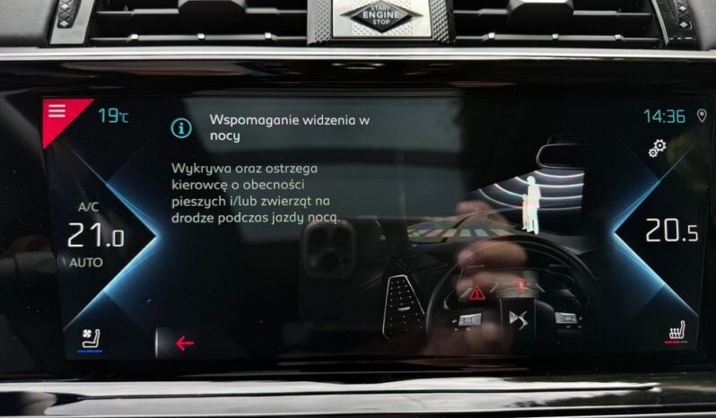 DS Automobiles DS 7 Crossback | 4×4 (doł. automatycznie) | Automatyczna | 300 KM | Biały full